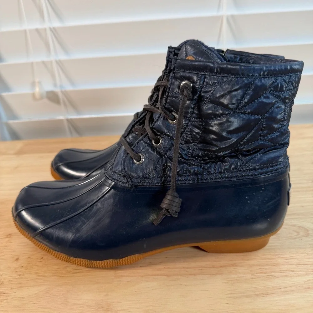 Sperry Saltwater Quilted Rain Boots Women's Navy Blue Round Toe Waterproof - 8M
